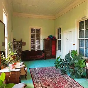lotus-garden-hostel-izmir.hotelsofizmir.com/